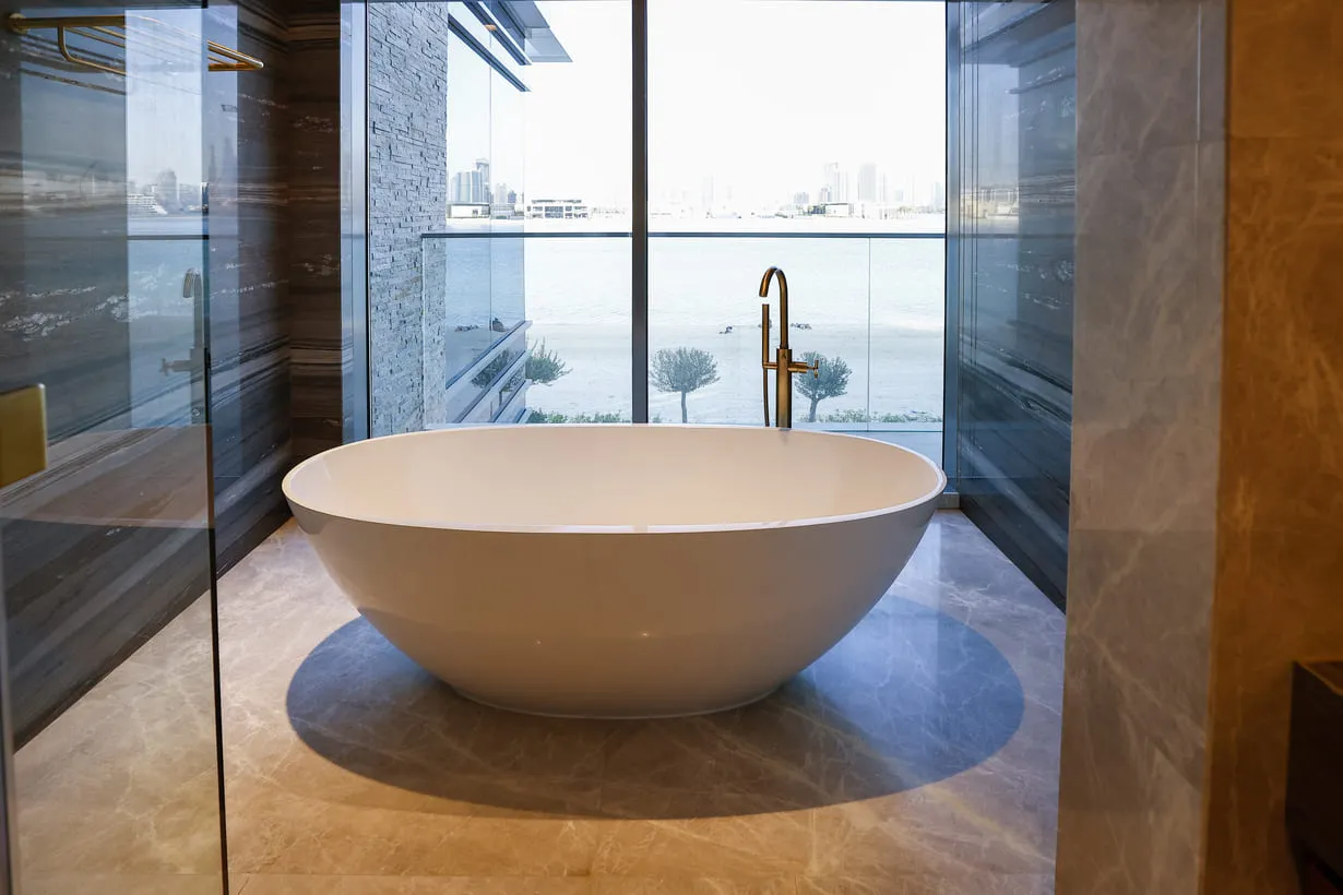 a bathtub in a bathroom